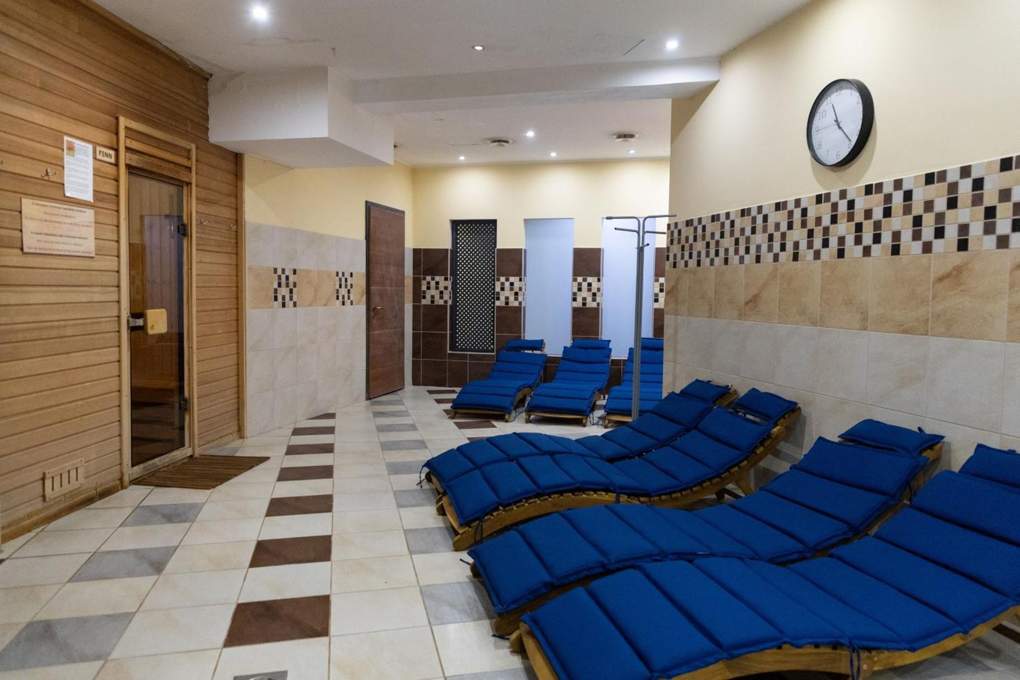 CE Plaza Hotel Siófok Exterior foto
